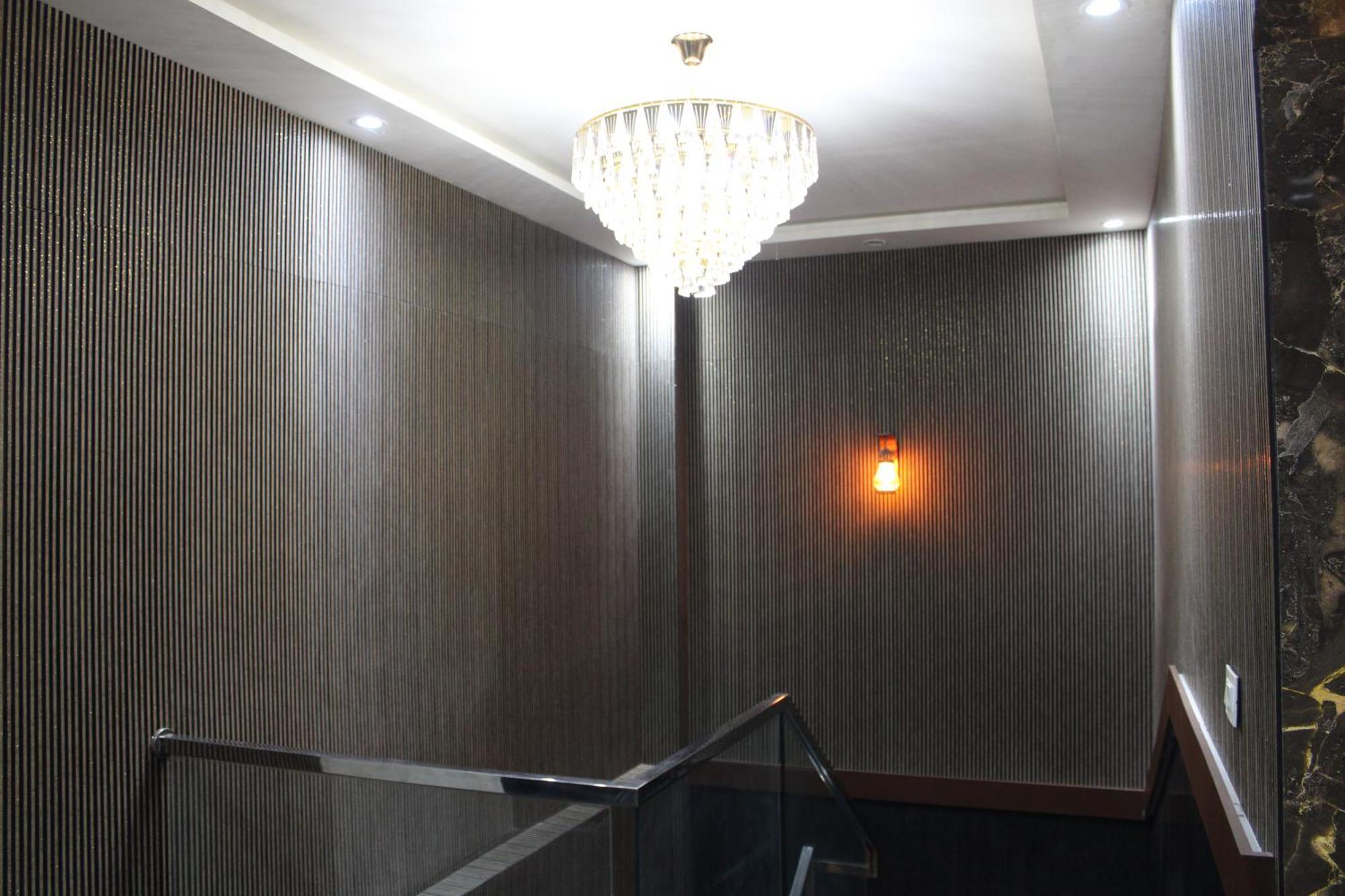 Hotel Gold Stone Канпур Екстер'єр фото